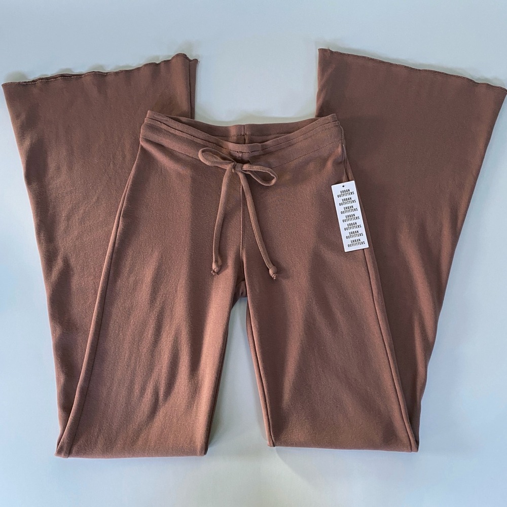 Urban Outfitters Low Rise Flare Wide Leg Lounge Yoga Active Pant L Sleek Fitted - Picture 10 of 13